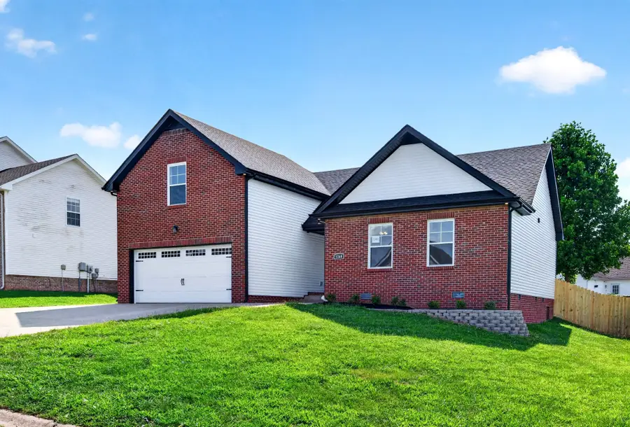 1240 Fossil Dr, Clarksville, TN 37040 - #3