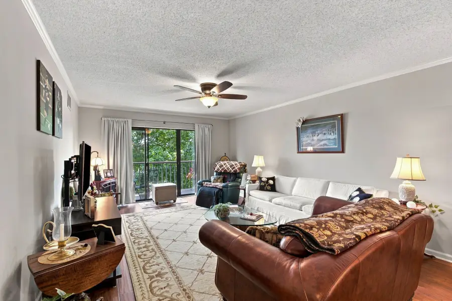 200 Sanders Ferry Rd #1303, Hendersonville, TN 37075 - #3