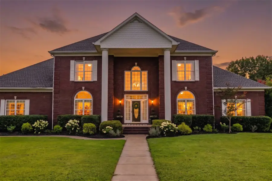 327 N Central Ave, Watertown, TN 37184 - #2