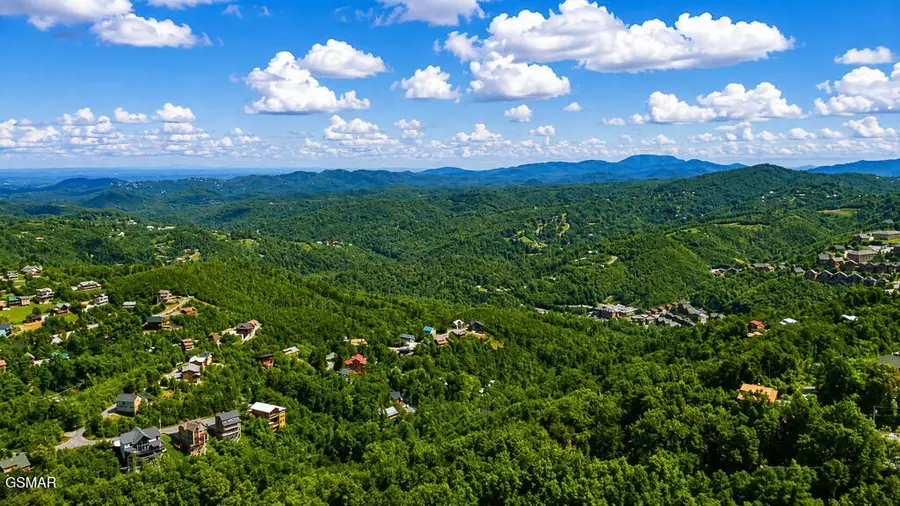 706 Chestnut Drive, Gatlinburg, TN 37738 - #2