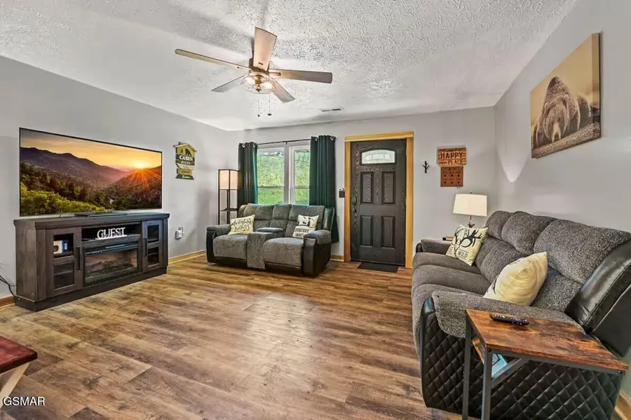 1643 Arron Way, Sevierville, TN 37876 - #3