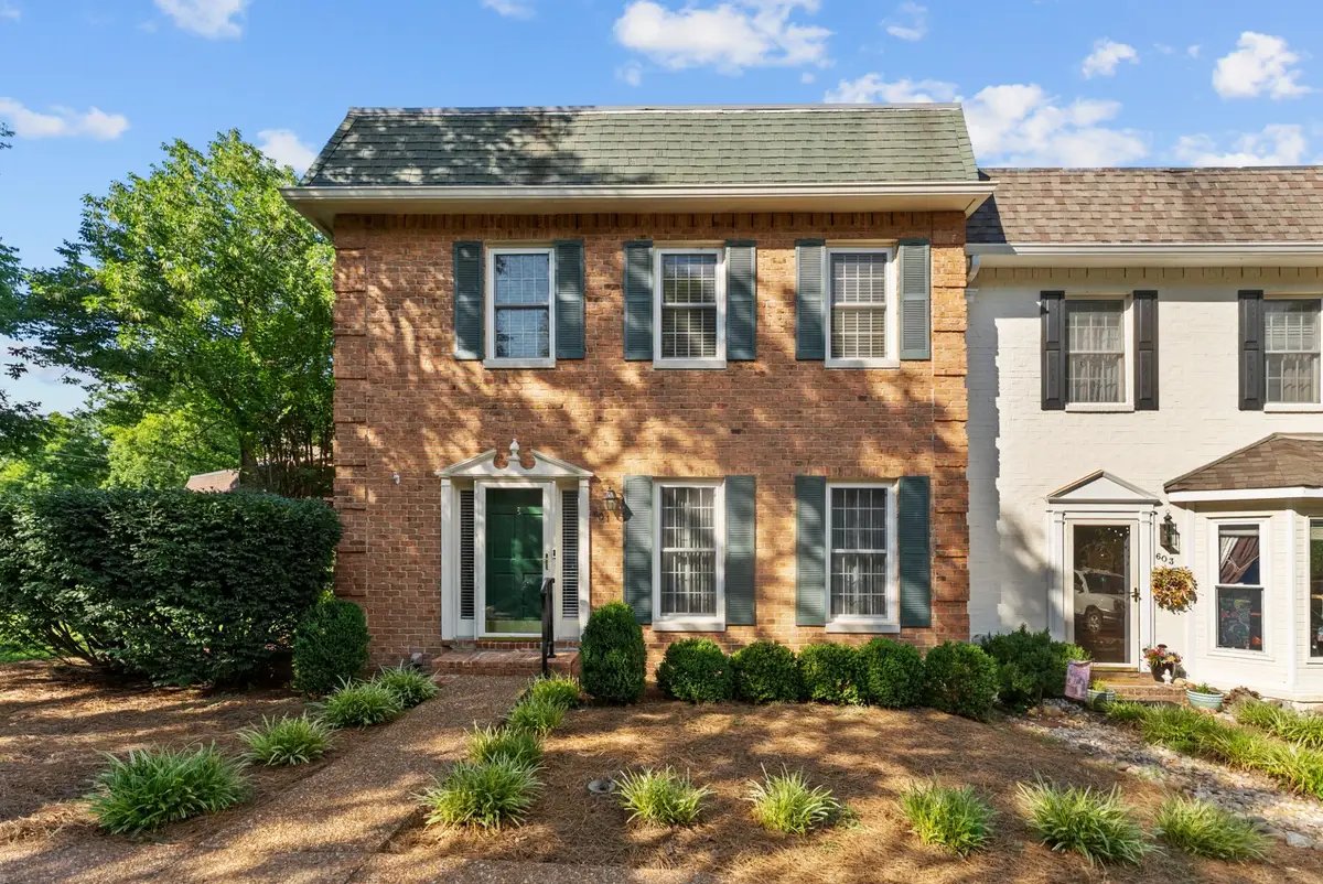 601 Glenn Cir, Madison, TN 37115 - #1