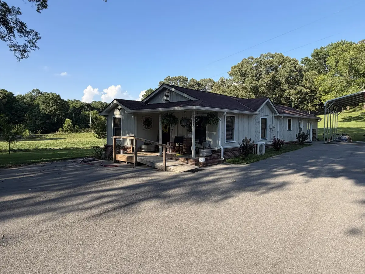 608 E Garden Farm Road, Rossville, GA 30741 - #1