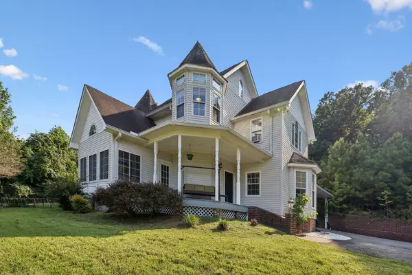 206 Collier Ave, Waverly, TN 37185