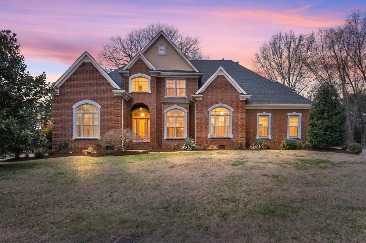 2638 Big Eagle Trl, Murfreesboro, TN 37127 - #1