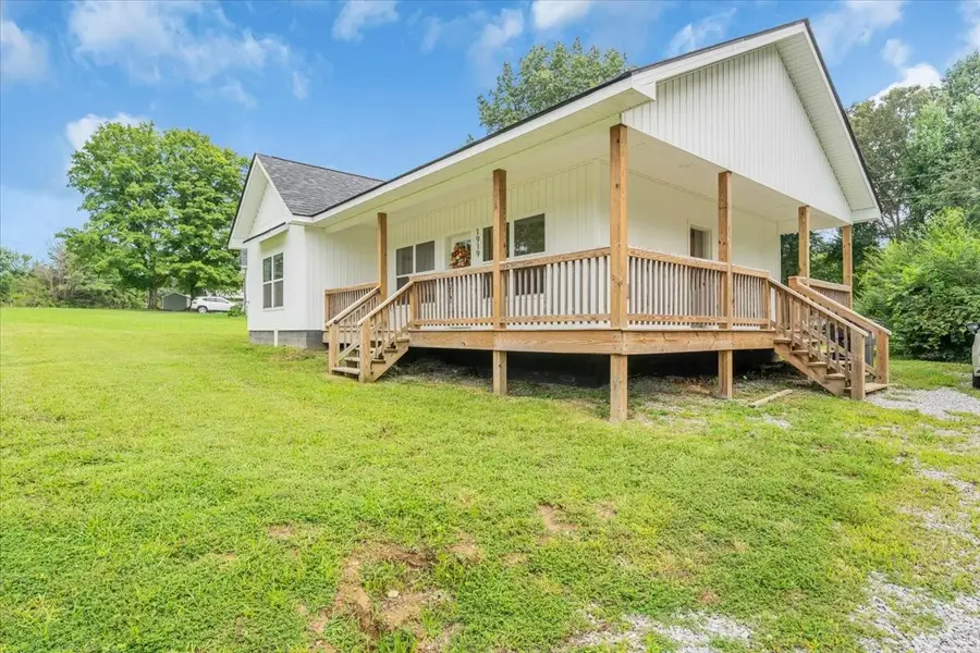1919 Yager Rd, McMinnville, TN 37110 - #2