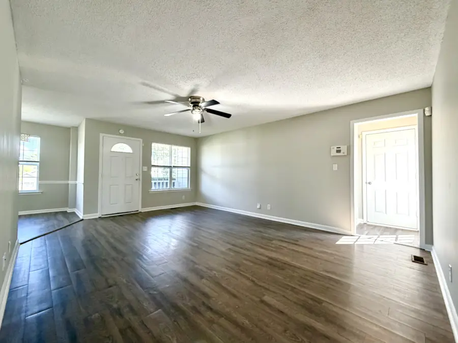 329 Broadmore Dr, Clarksville, TN 37042 - #3