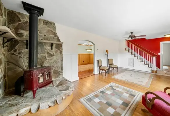 105 Wilson St, Cowan, TN 37318 - #3