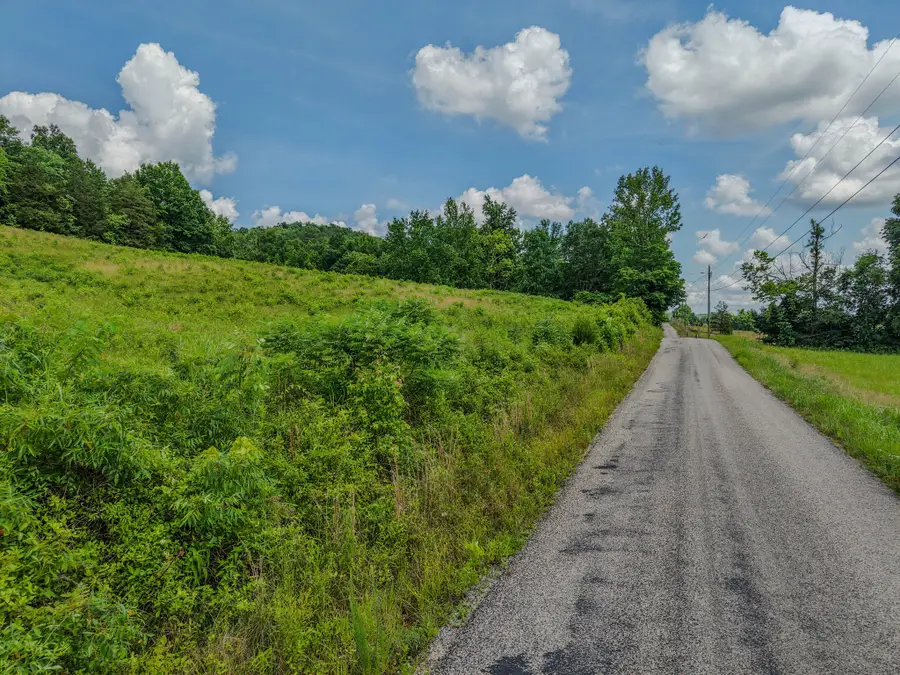 0 Rayburn Creek Rd, Collinwood, TN 38450 - #3