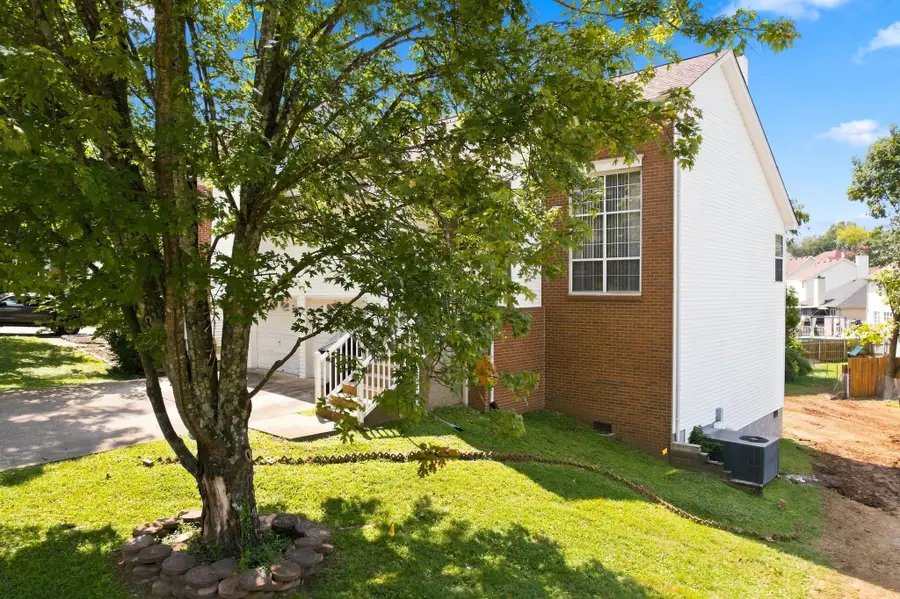 1204 Springwood Dr, Old Hickory, TN 37138 - #2