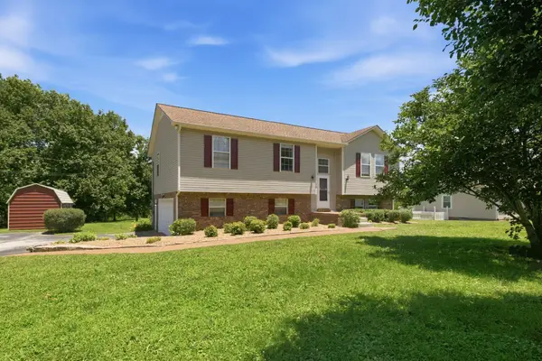 1529 Potter Dr, Columbia, TN 38401