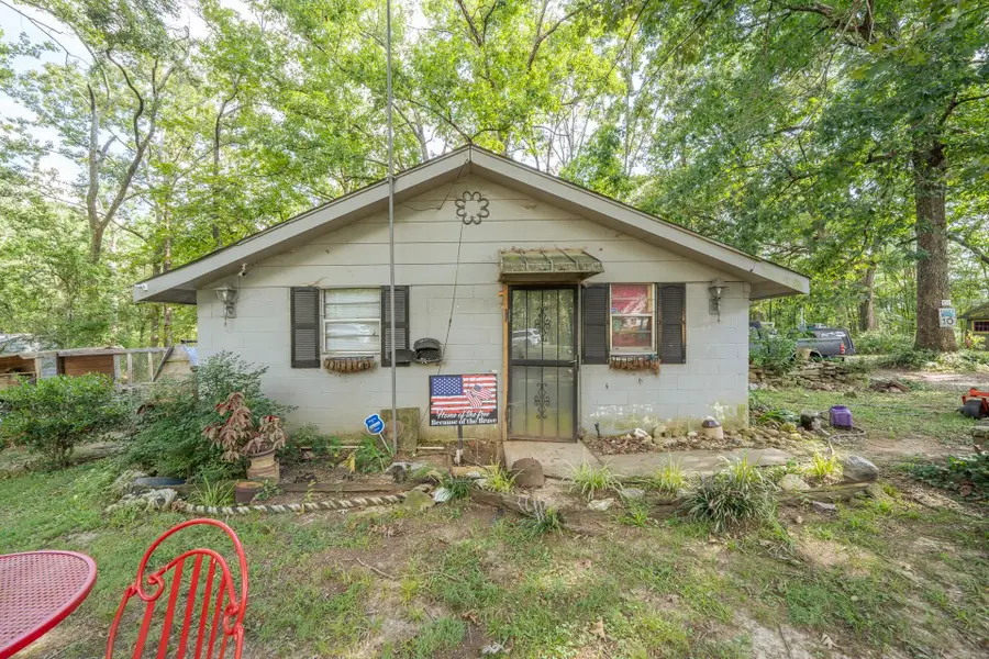130 Neill Cemetery Dr, Savannah, TN 38372 - #2