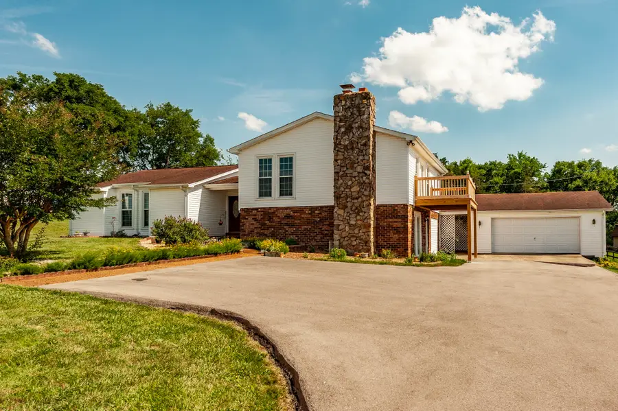 710 Shute Ln, Hendersonville, TN 37075 - #2
