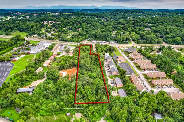 1155 Copperwood Ln, Knoxville, TN 37923
