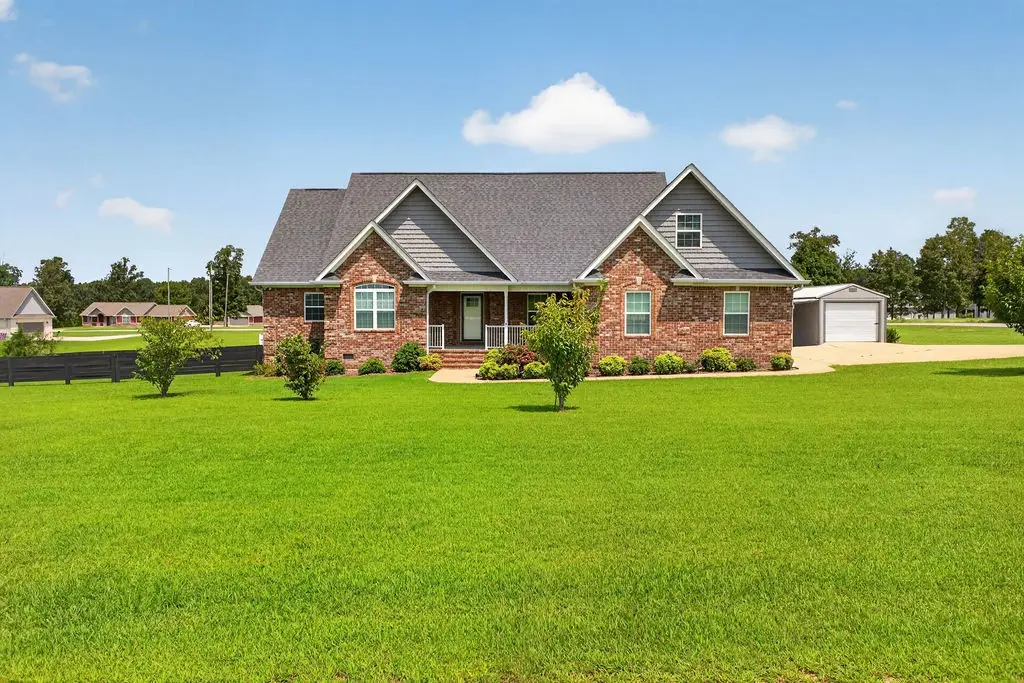 225 Gobbell Ave, Mount Pleasant, TN 38474 - #1