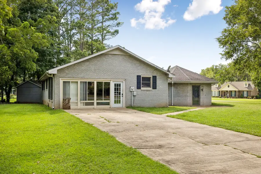 100 Lakewood Cir, Smyrna, TN 37167 - #3