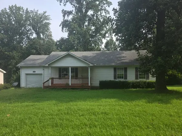 4138 Mitchell Weaver Rd, Scottsville, KY 42164