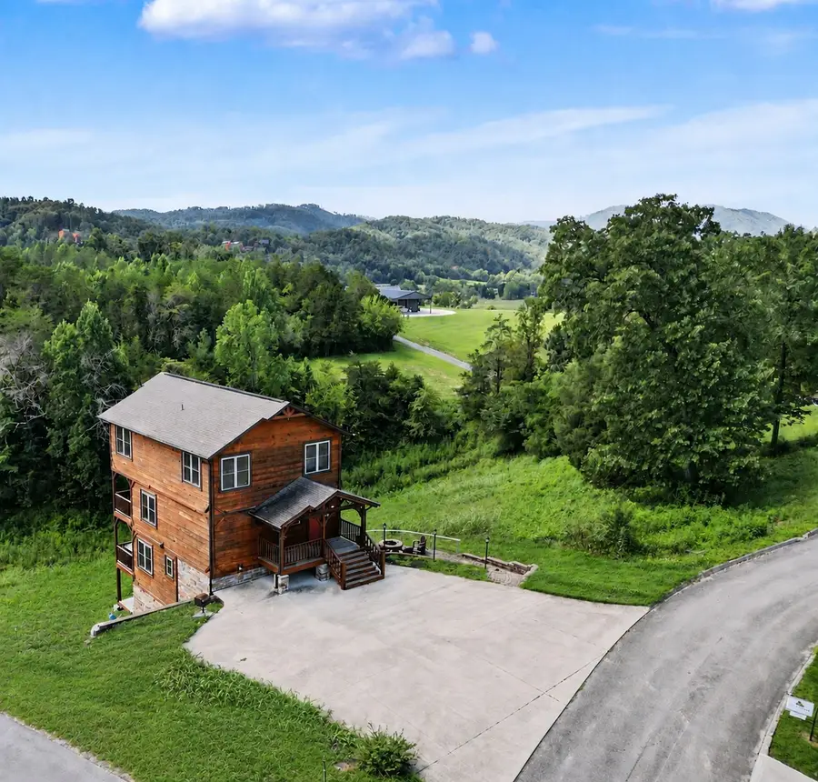 2743 Dayne Dr, Sevierville, TN 37876 - #3