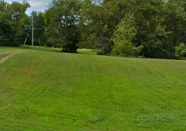 1351 York Rd, Clarksville, TN 37042