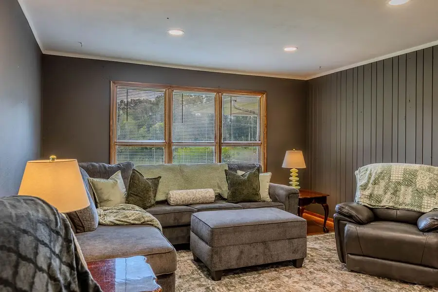 416 Robinson Rd, McMinnville, TN 37110 - #2