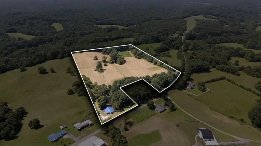 1525 E Piney Rd, Dickson, TN 37055 - #2