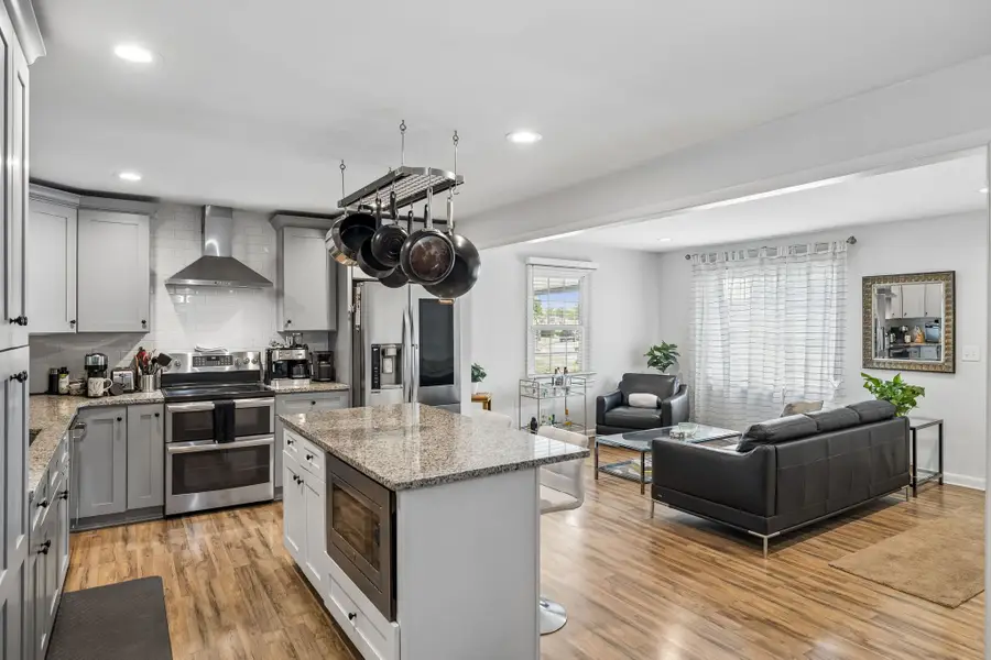 2403 Underwood St, Nashville, TN 37208 - #3