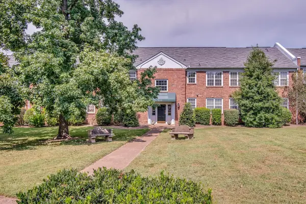 1112 Clifton Ln #10, Nashville, TN 37204