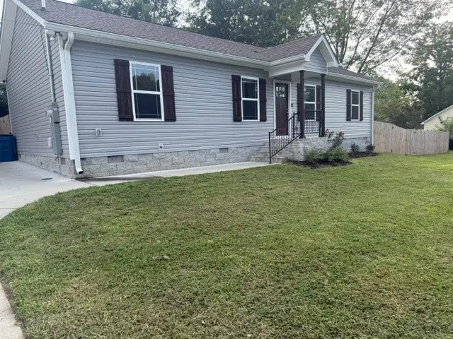 307 W Coffee St, Manchester, TN 37355 - #3