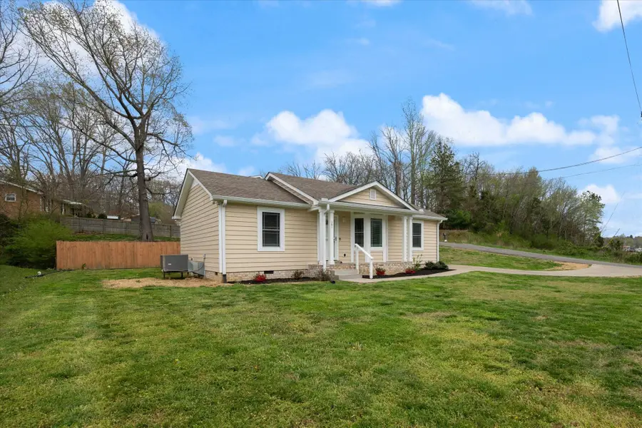 101 Birch St, Dickson, TN 37055 - #2