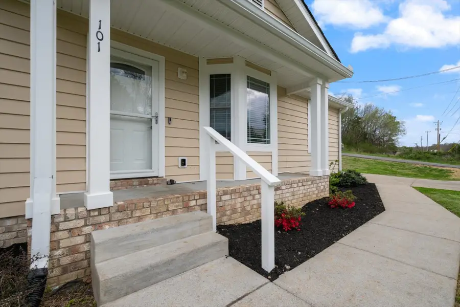 101 Birch St, Dickson, TN 37055 - #3