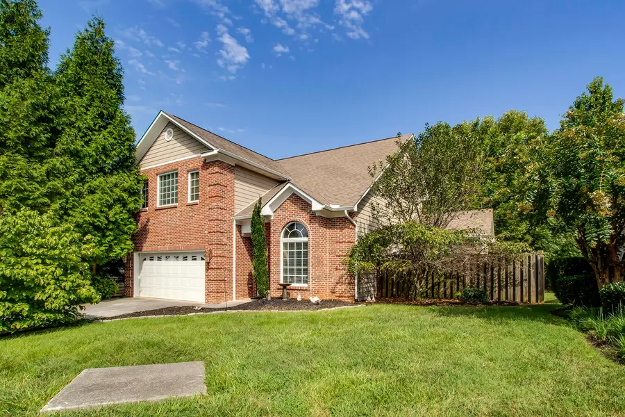 8511 King Arthur Lane, Knoxville, TN 37923 - #3