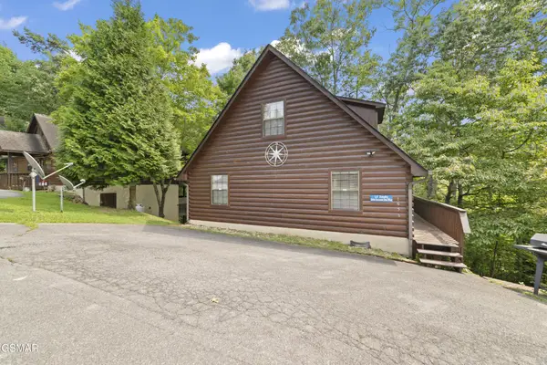 1656 Racoon Den Way, Sevierville, TN 37862