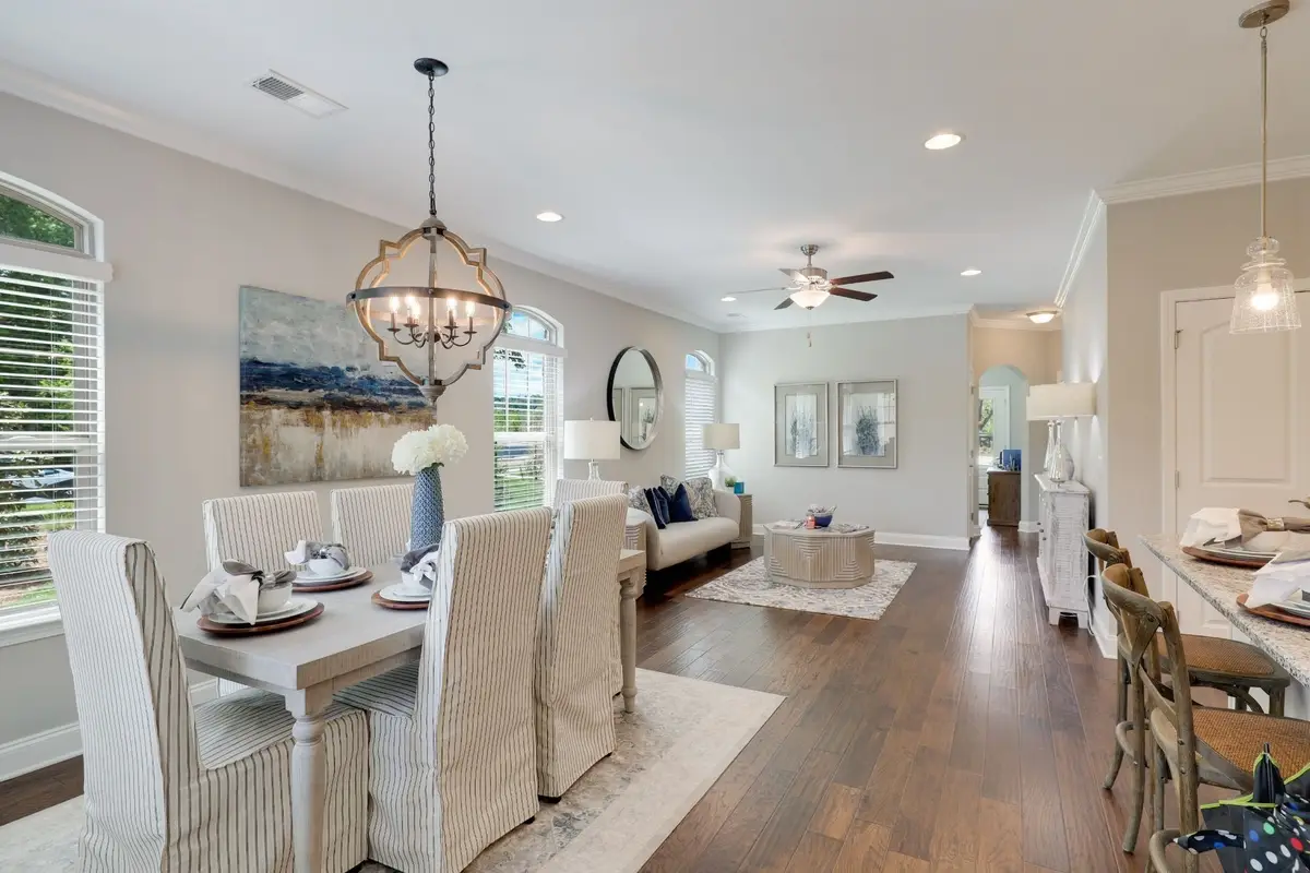431 Carriage House Ln, Hendersonville, TN 37075 - #1