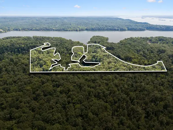 567 Bobcat Trl, Dover, TN 37058