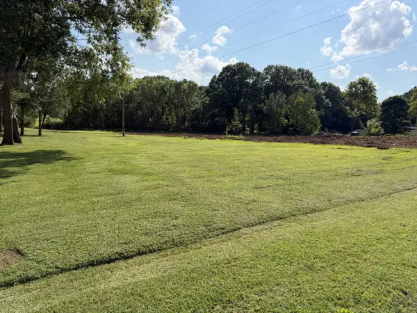 2 Demastus Lane, Columbia, TN 38401