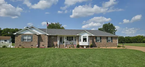 135 Hidden Cove Ct, Gallatin, TN 37066