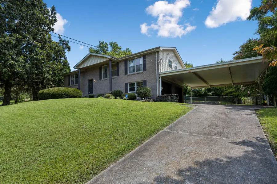 605 Frankfort Dr, Hermitage, TN 37076 - #2