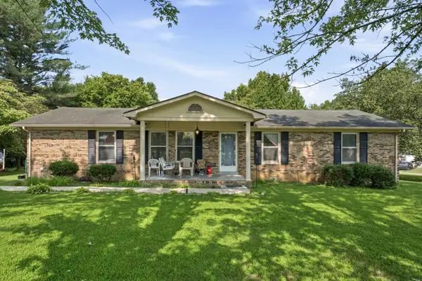 9106 Holmes Creek Rd, Smithville, TN 37166