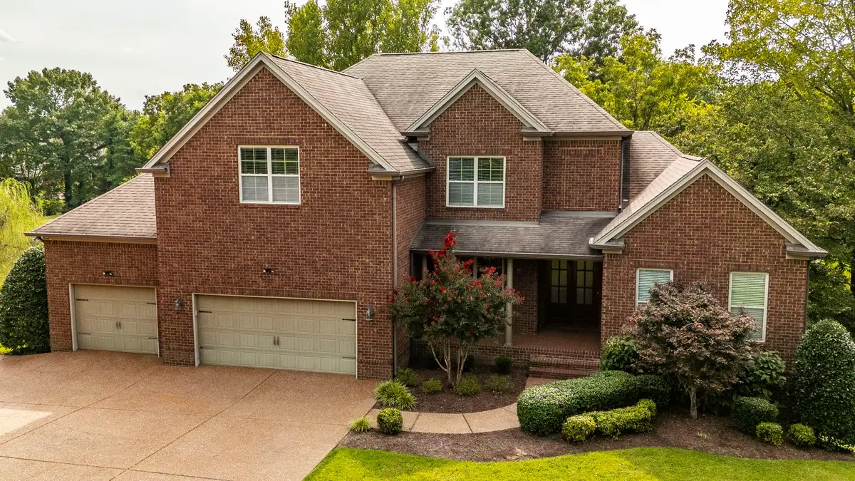 816 Lynn Dr, Goodlettsville, TN 37072 - #1