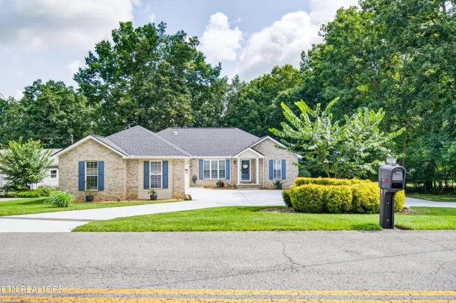 8707 Cherokee Tr, Crossville, TN 38572 - #2