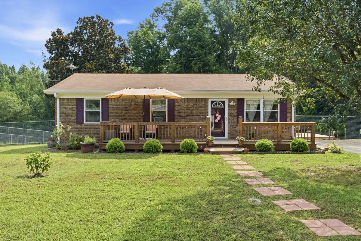 670 Bobbitt Rd, Ashland City, TN 37015 - #1