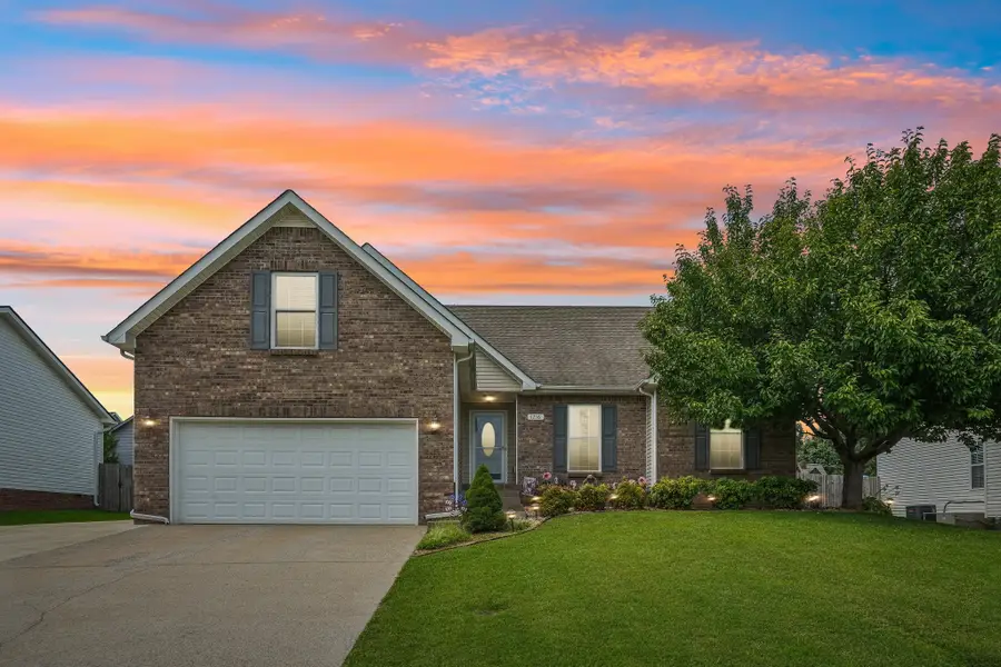 1216 Channelview Dr, Clarksville, TN 37040 - #2