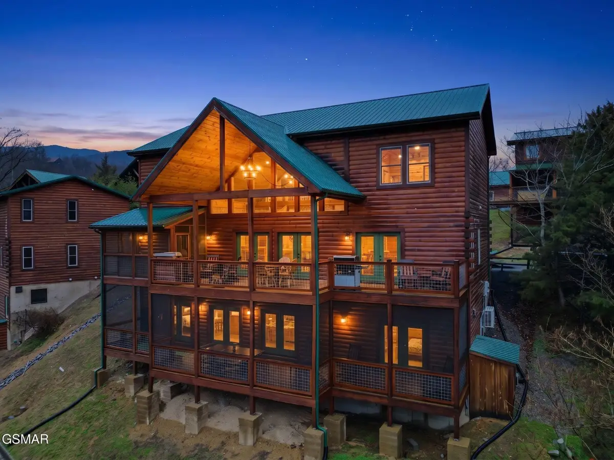 3227 White Falcon Way, Pigeon Forge, TN 37863 - #1
