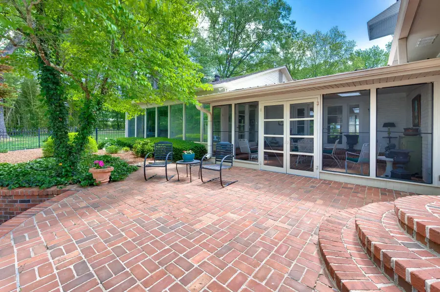 414 Bellwood Dr, Dickson, TN 37055 - #2