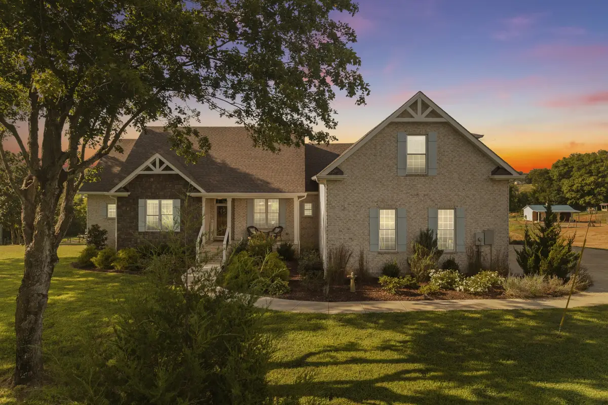 3750 John Bill Dobbins Rd, Williamsport, TN 38487 - #1