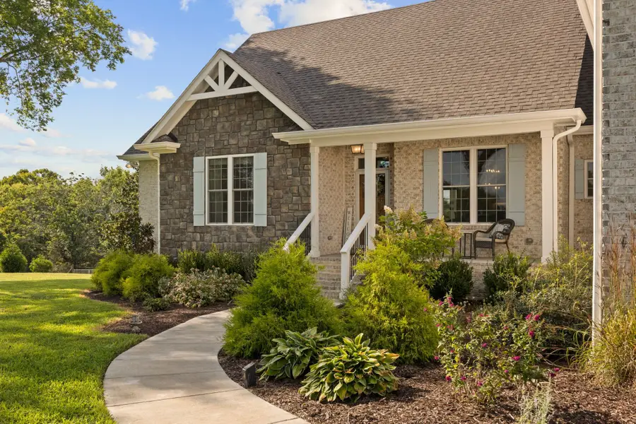 3750 John Bill Dobbins Rd, Williamsport, TN 38487 - #2