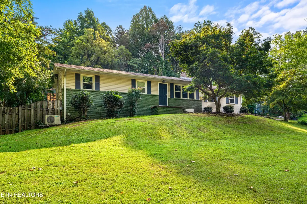 2404 Belt Rd, Knoxville, TN 37920 - #1