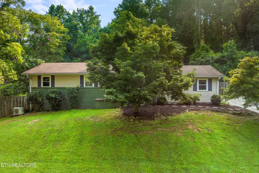 2404 Belt Rd, Knoxville, TN 37920 - #3