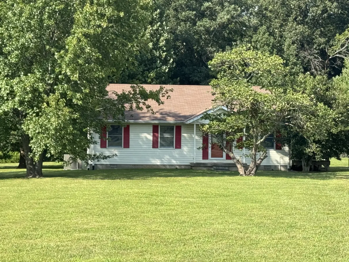 3312 Friendship Rd, Cross Plains, TN 37049 - #1