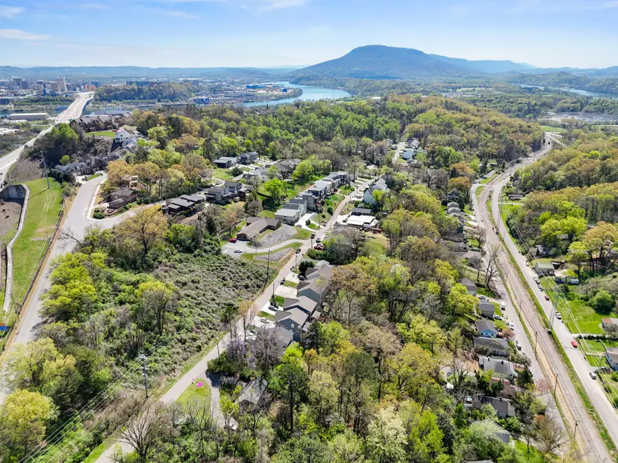 721 Ladd Avenue, Chattanooga, TN 37405 - #3